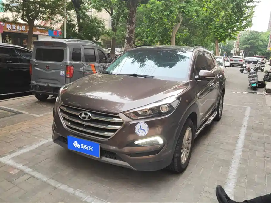 Hyundai Tucson 2015 1.6T Dual Clutch 2WD Smart