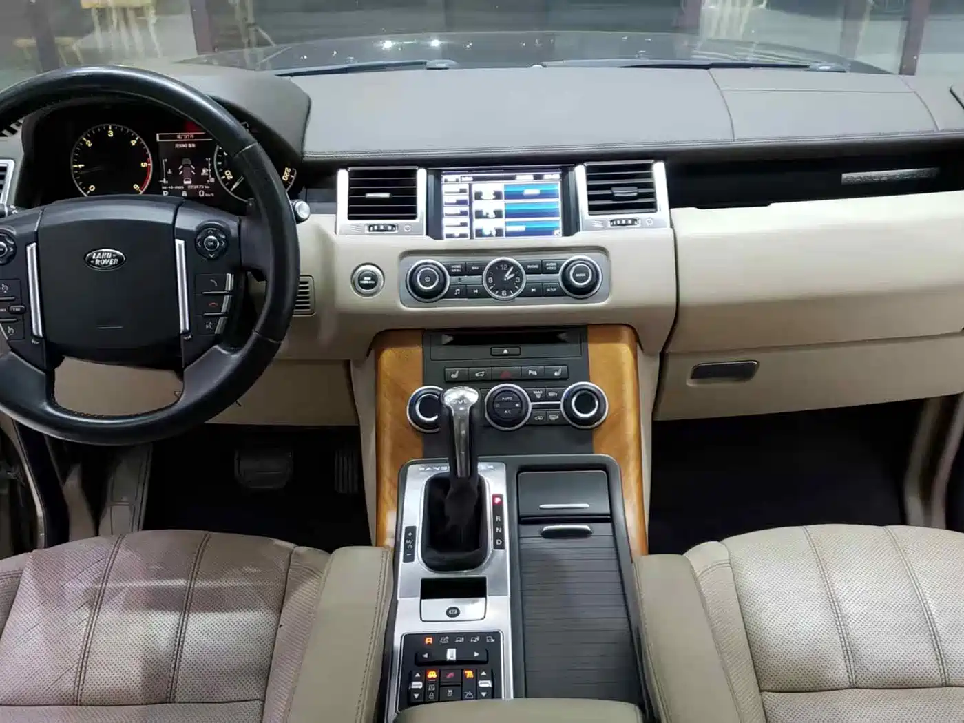 Land Rover Range Rover Sport 2013 3.0 TDV6 Diesel фото 6