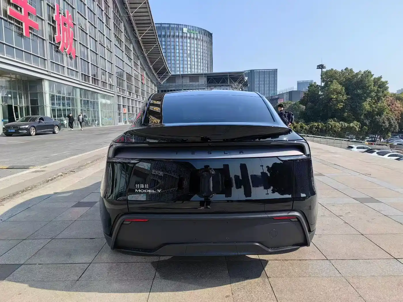 Tesla Model Y 2026 2026 Rear-Wheel Drive
