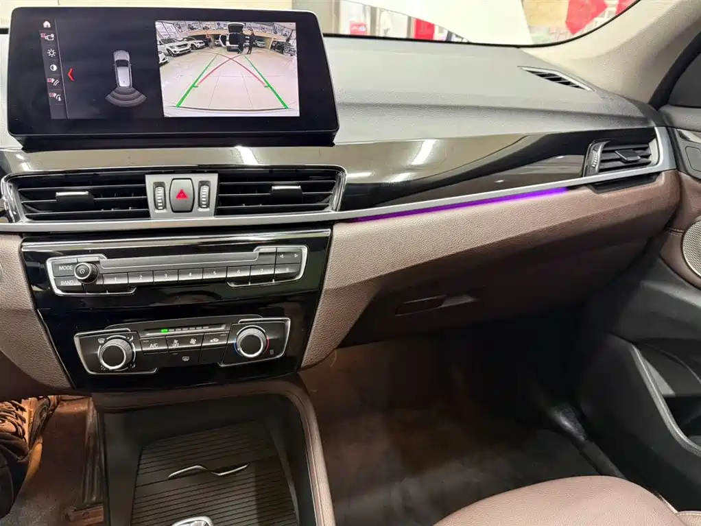 BMW X1 2022 sDrive20Li Fashion фото 20