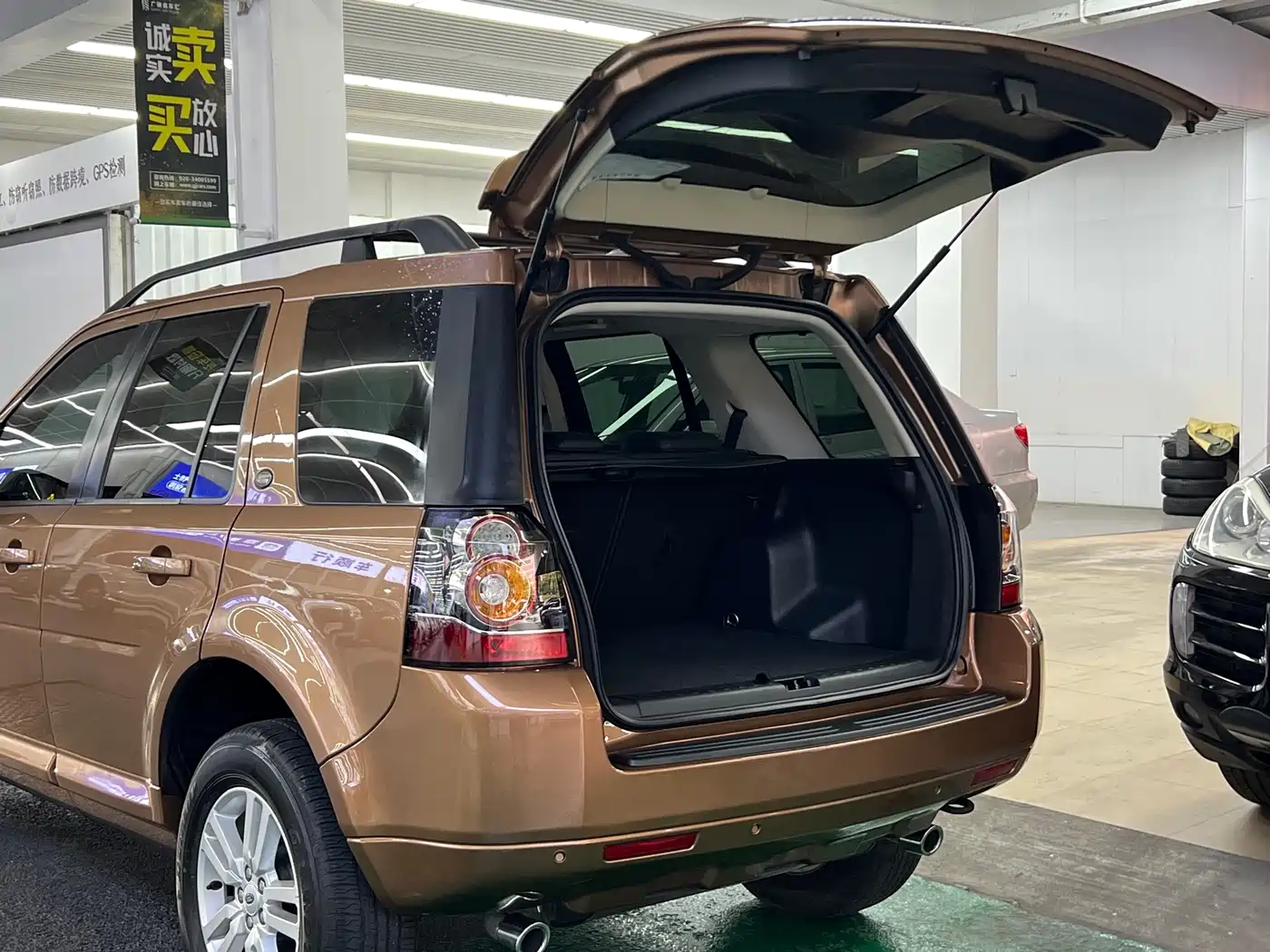 Land Rover Freelander 2 2014 2014 2.0T Si4 HSE Gasoline Edition