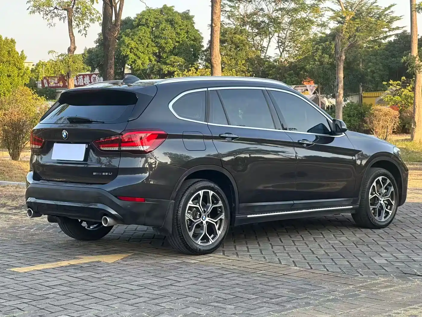 BMW X1 2022 sDrive25Li Leading фото 5