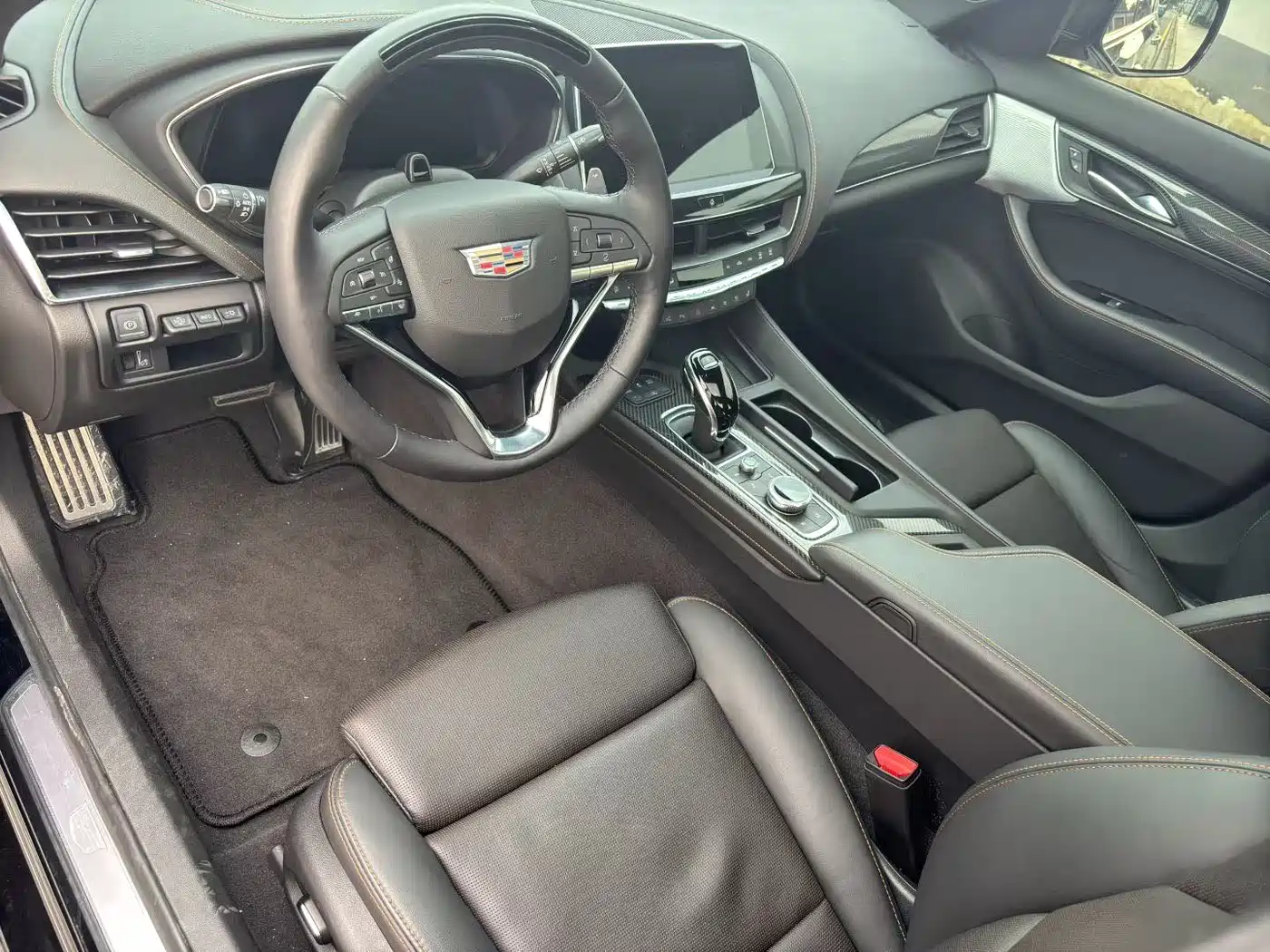 Photo 10 - Cadillac CT5