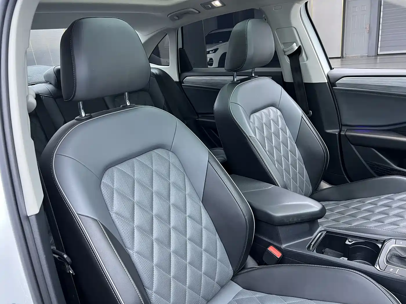 Volkswagen Sagitar 2023 280TSI DSG Beyond Lite фото 11