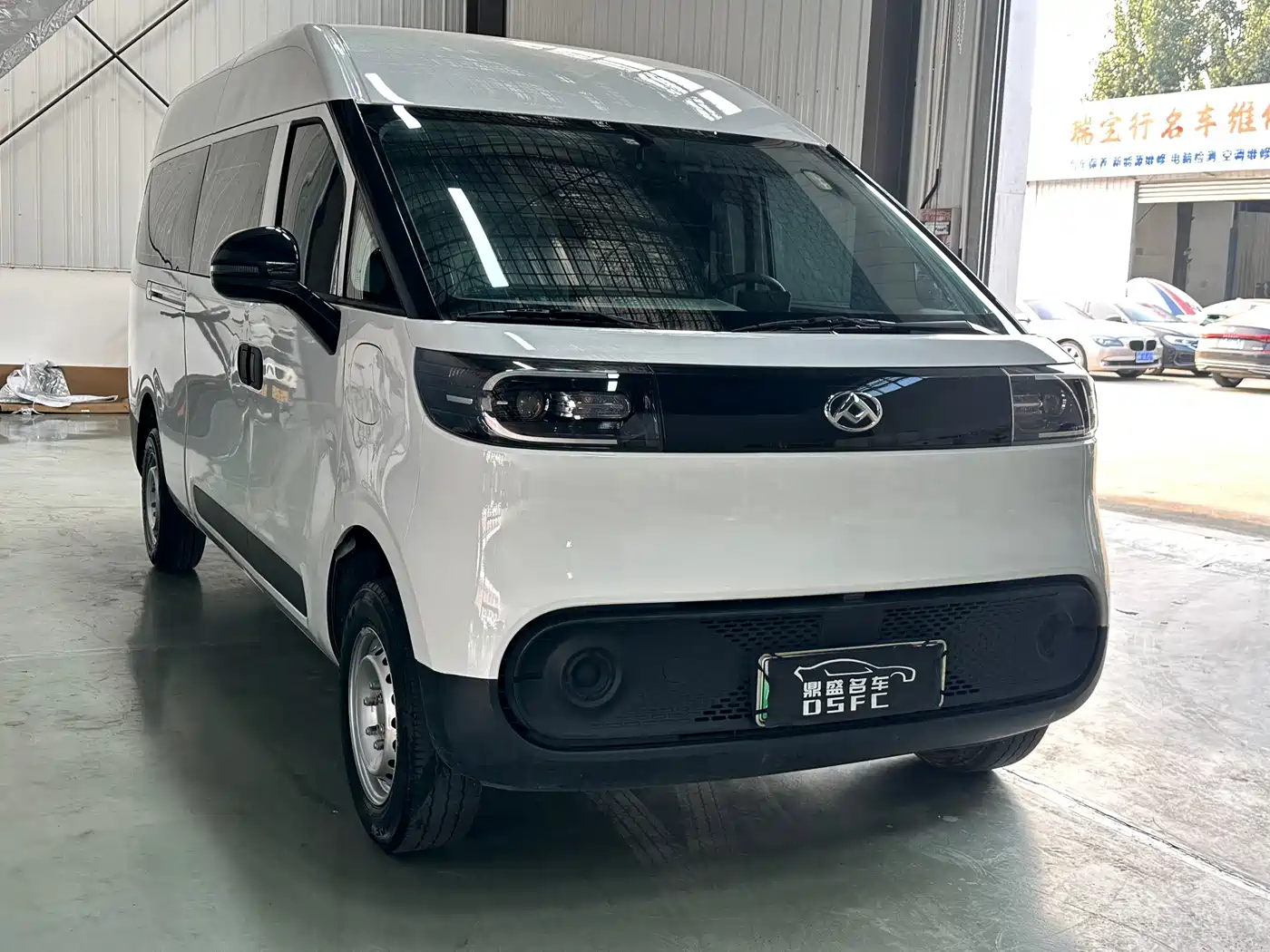 Maxus Dana V1 2025 2025 Model V1+ Long Wheelbase High Roof Multi-Purpose Edition (62kWh)