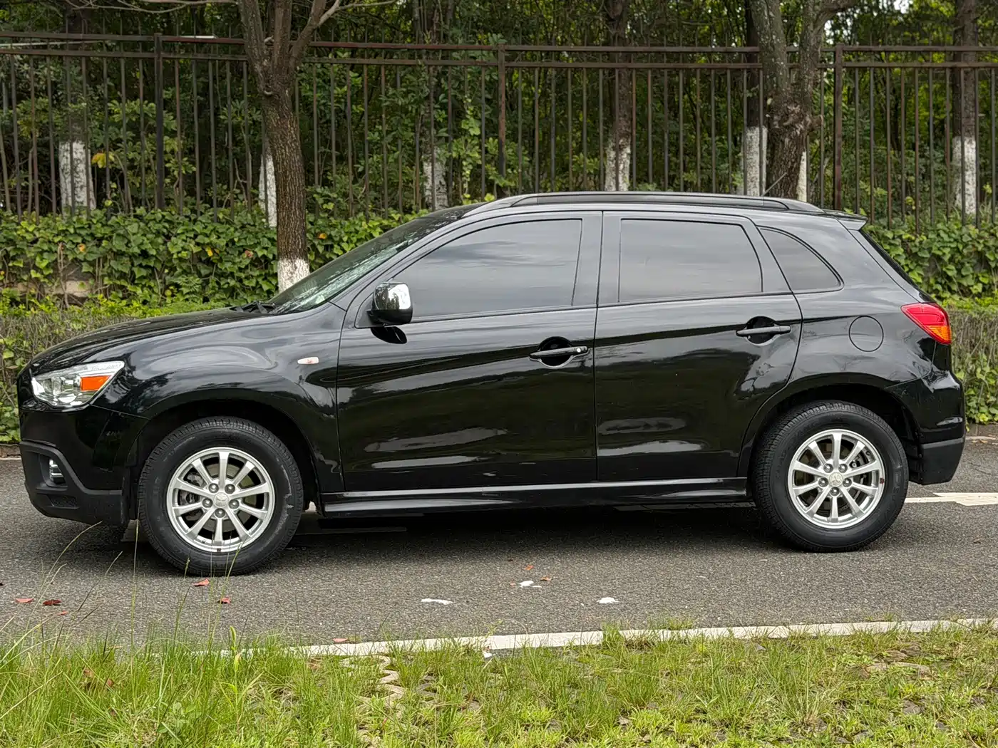 Mitsubishi ASX (Import) 2012 2012 2.0 4WD Dynamic Navigation Edition