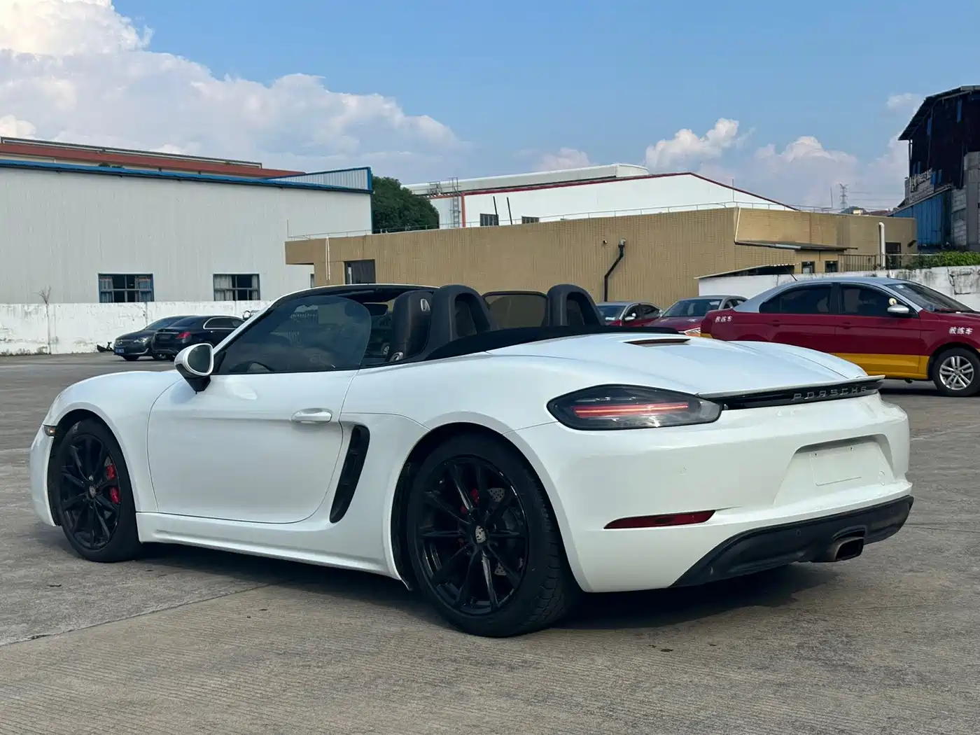 Photo 7 - Porsche 718