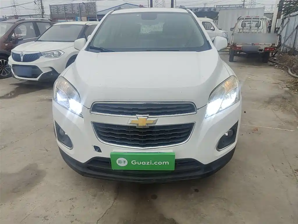 Chevrolet Trax 2016 1.4T Automatic 2WD Comfort Sunroof Edition фото 3