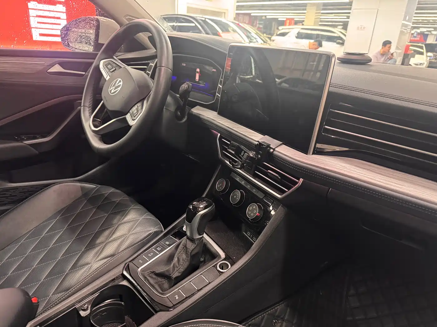 Volkswagen Sagitar 2023 300TSI DSG Excellence Edition фото 6