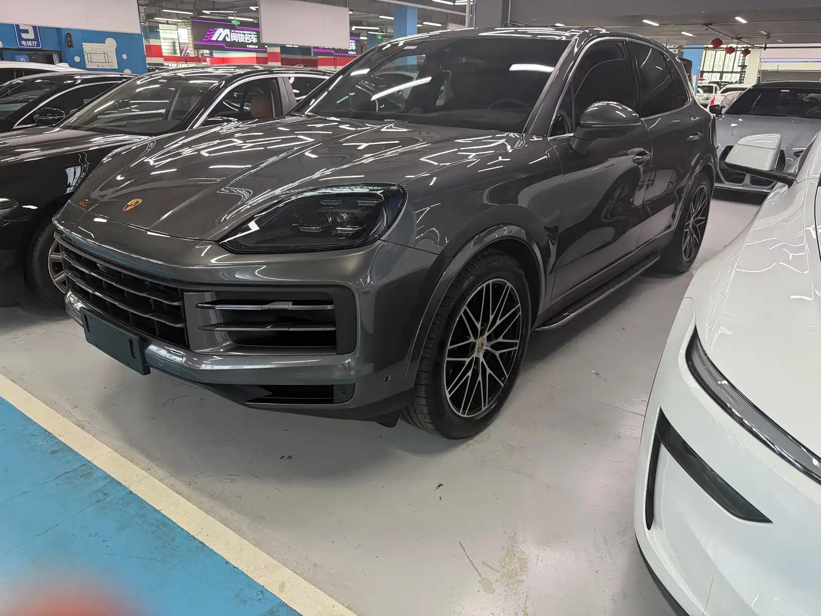 صورة 1 - Porsche Cayenne