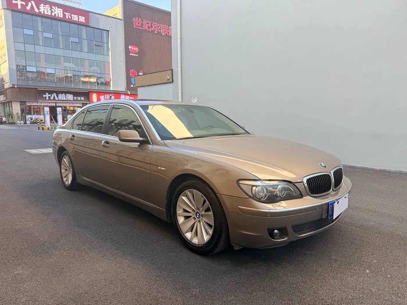 BMW 7 Series 2005 Model 740Li фото 3