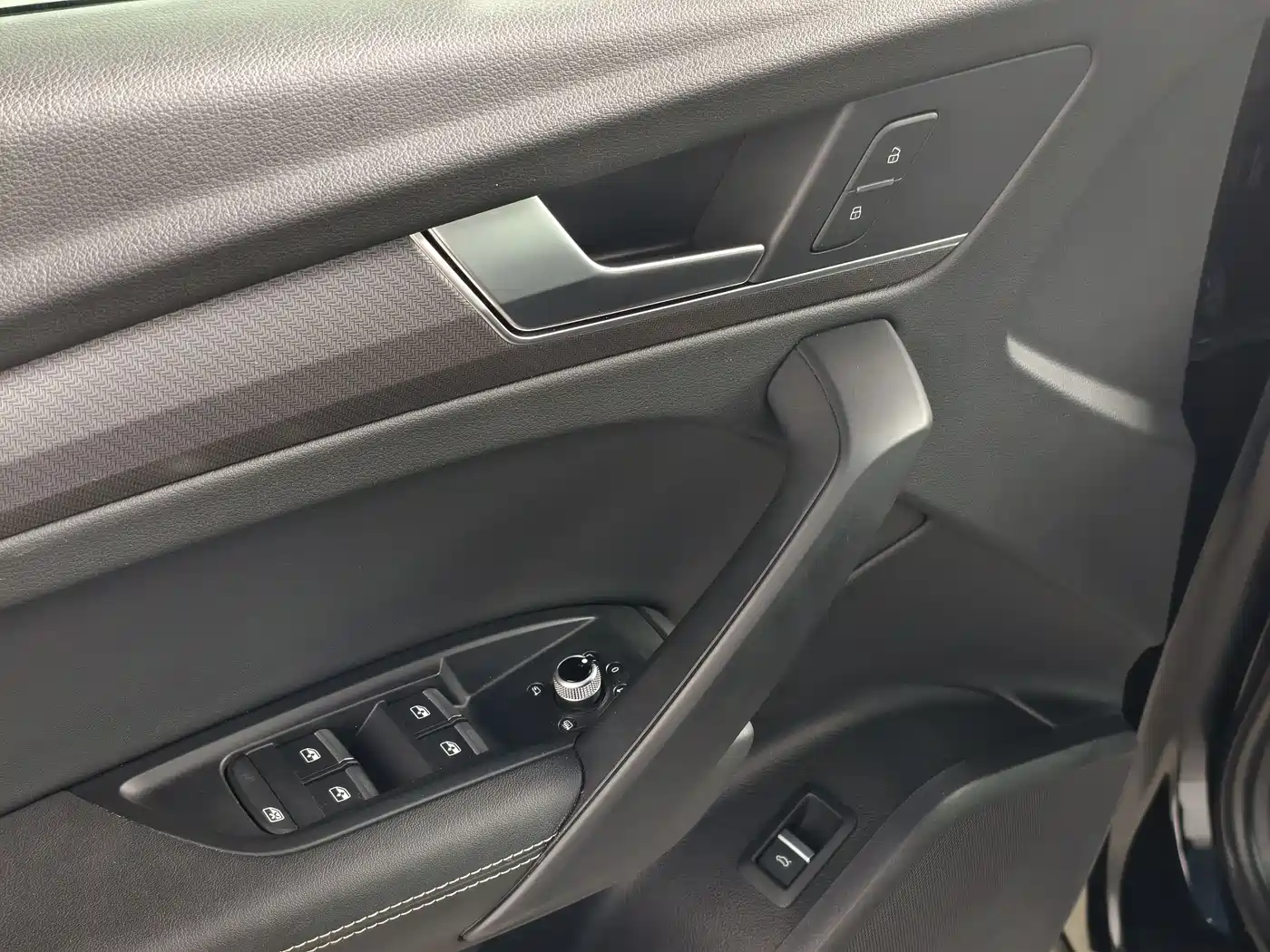 Audi Q5L 2022 40T Luxury Dynamic фото 13