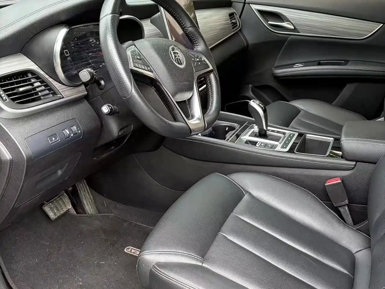 BYD Song MAX New Energy 2019 2019 DM 1.5T Smart Connection Enjoyment 7-seater China VI