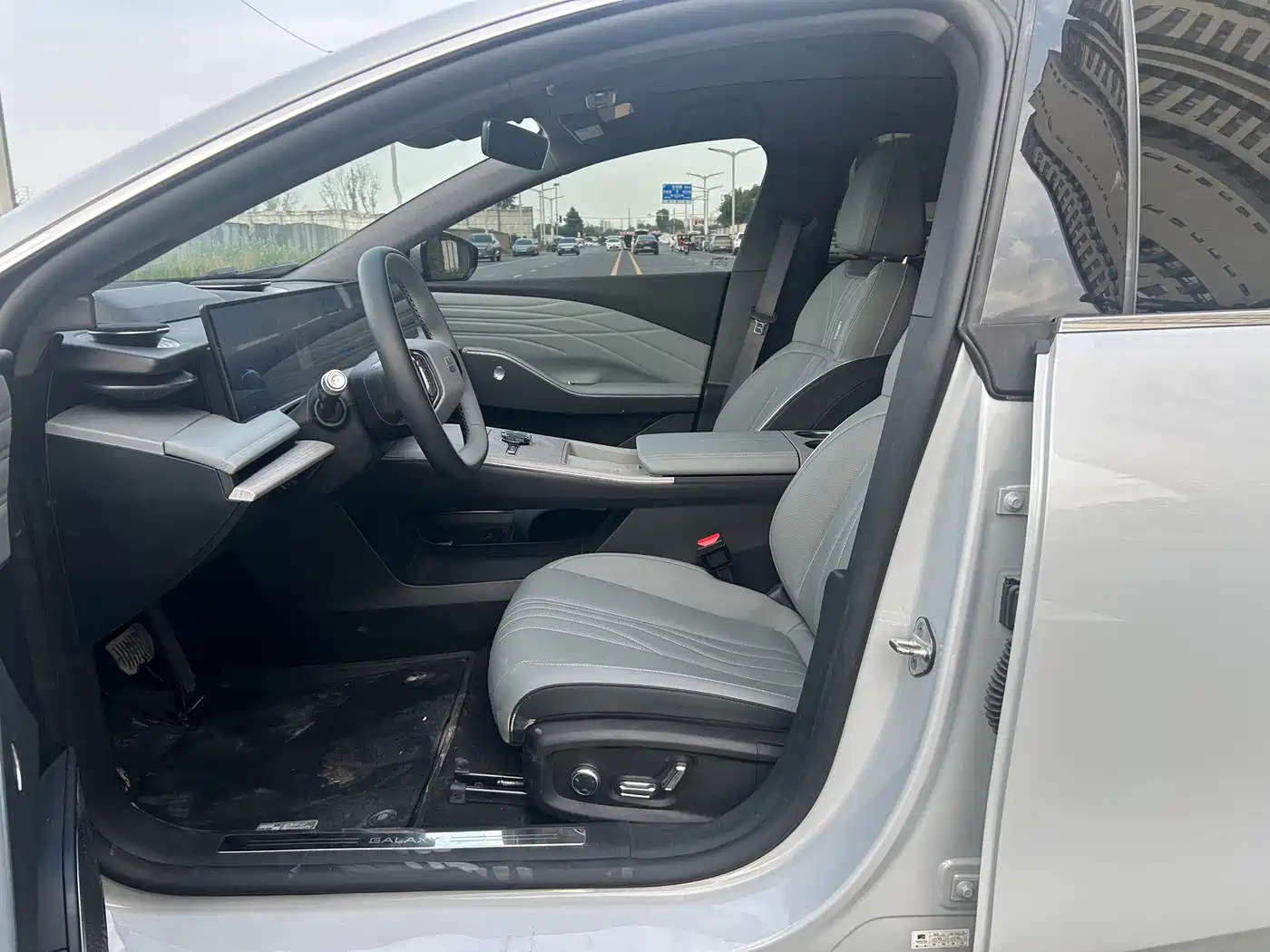 Geely Galaxy Galaxy E8 2024 2024 665km RWD Starship Voyager Edition