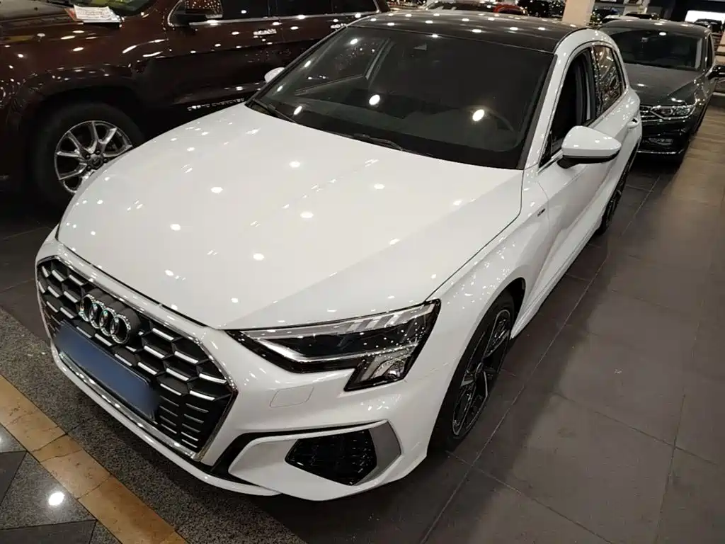 Audi A3 2024 Model Sportback 35 TFSI Fashion Sport