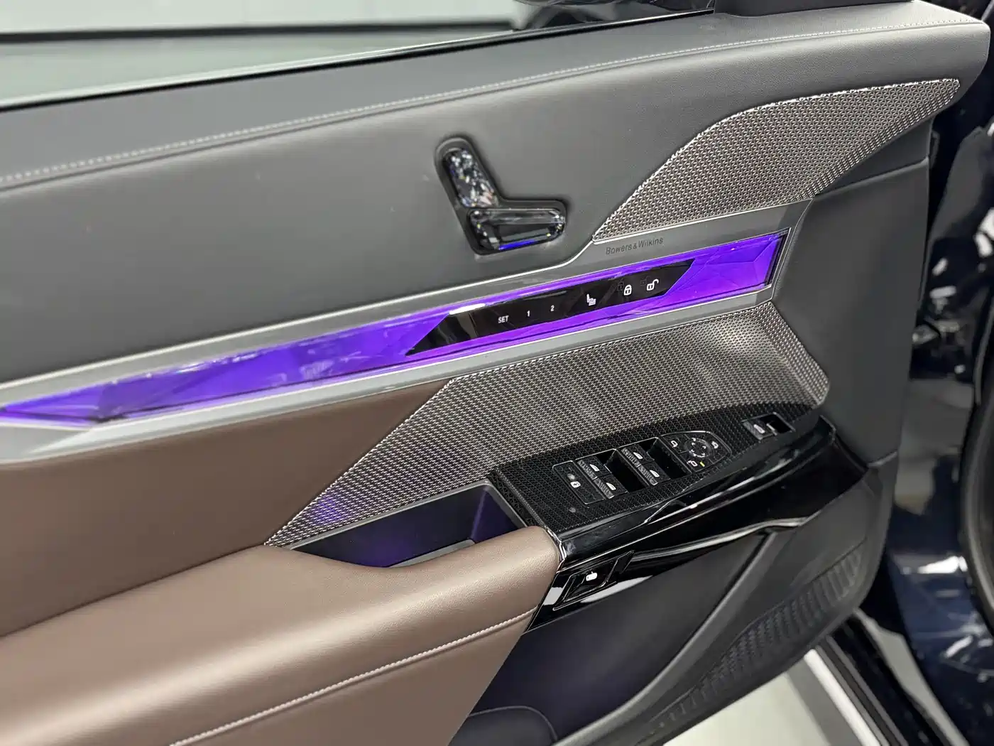 BMW i7 2023 eDrive50L Leading M Sport Package фото 17