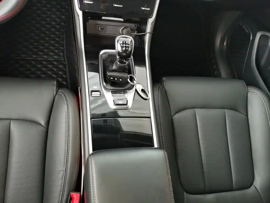 Photo 14 - Changan CS75