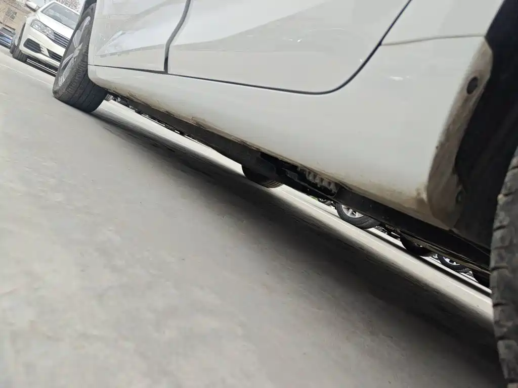 صورة 22 - Geely Emgrand L HiP