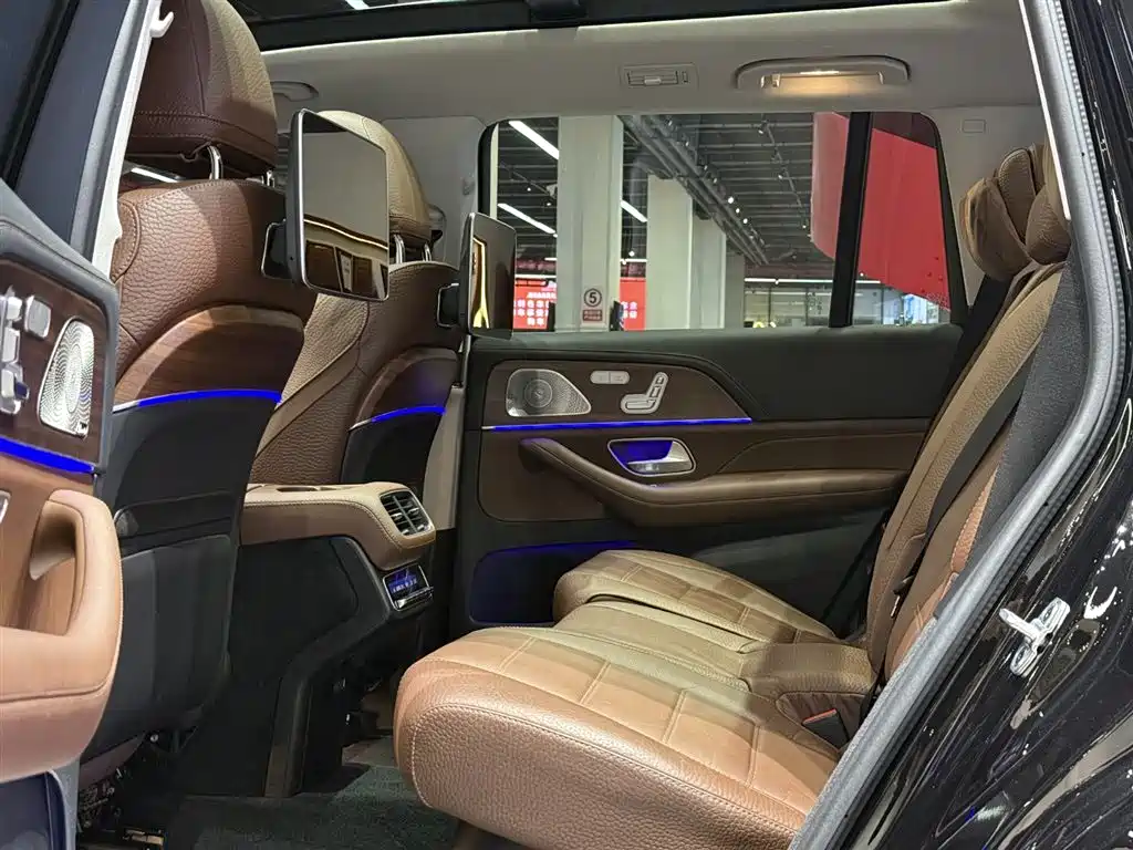 Mercedes-Benz GLS 2024 Model GLS 450 4MATIC Luxury фото 16