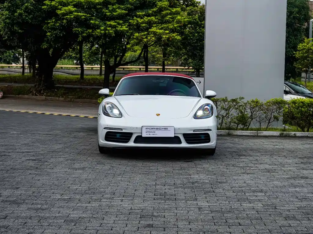 Photo 12 - Porsche 718