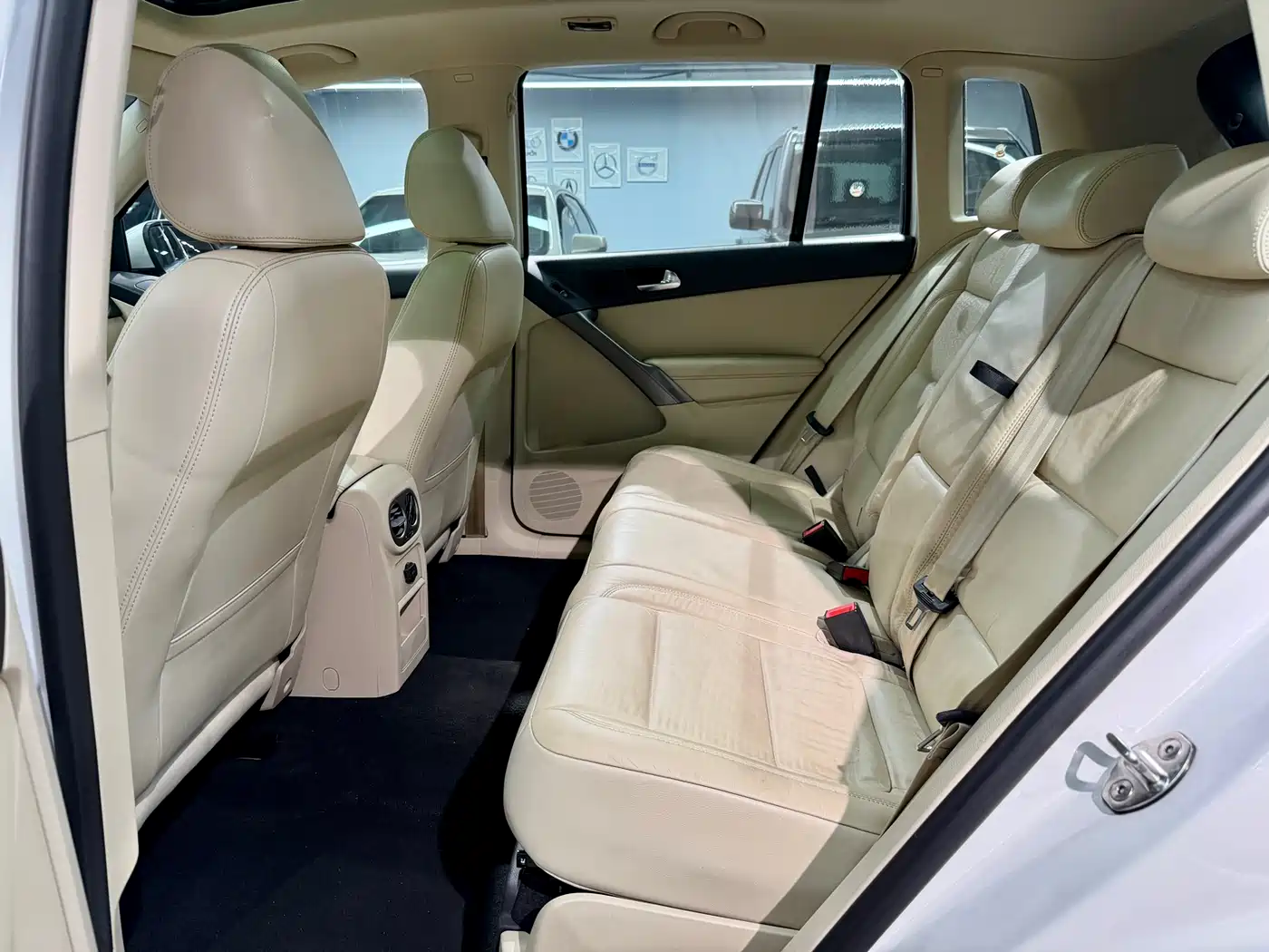 Volkswagen Tiguan 2010 2.0TSI Automatic 4WD Elite фото 9
