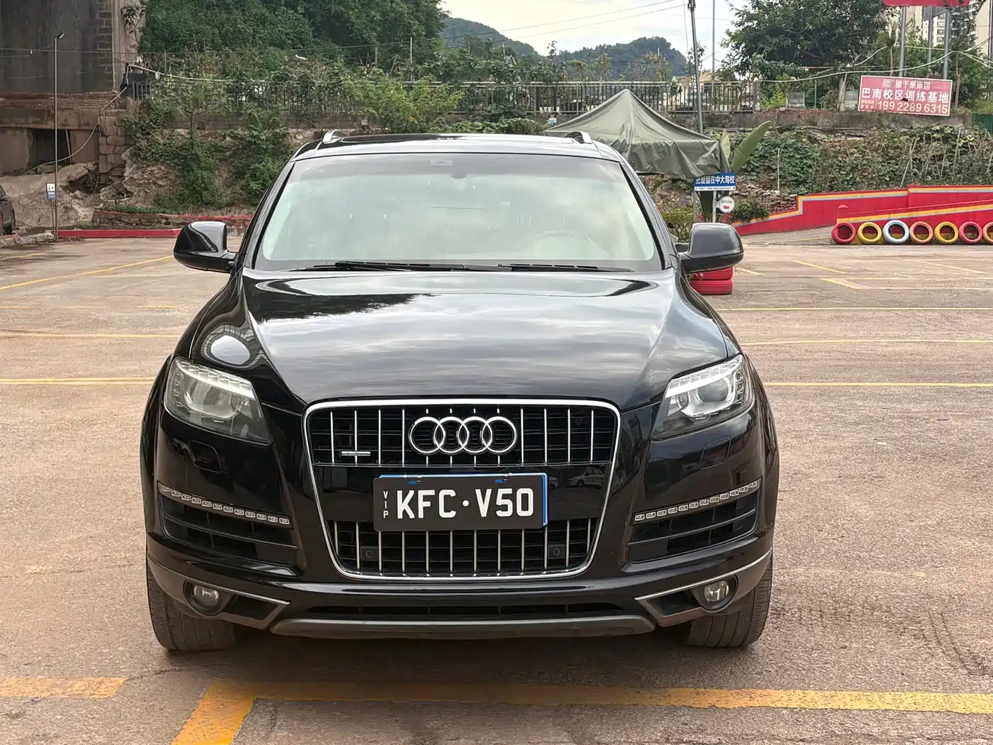Фото 2 - Audi Q7