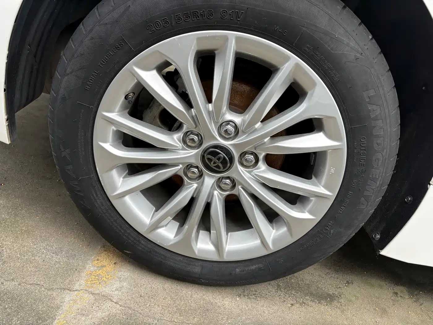 Toyota Allion 2023 2.0L Elite Edition фото 8