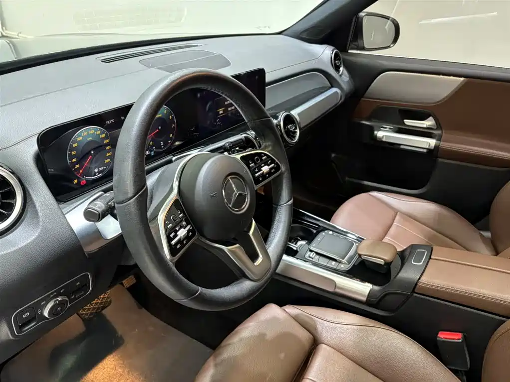 Mercedes-Benz GLB 2022 Model GLB 200 Dynamic Edition фото 12