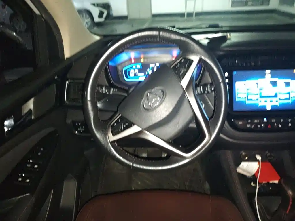 Changan Oshan Changan Oushang A800 2017 2017 Model 1.6L Manual Luxury