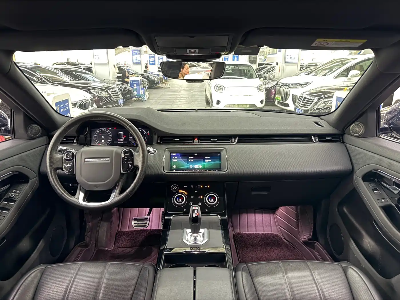 Land Rover Range Rover Evoque 2021 Range Rover Evoque L 249PS R-Dynamic S Performance Edition фото 12