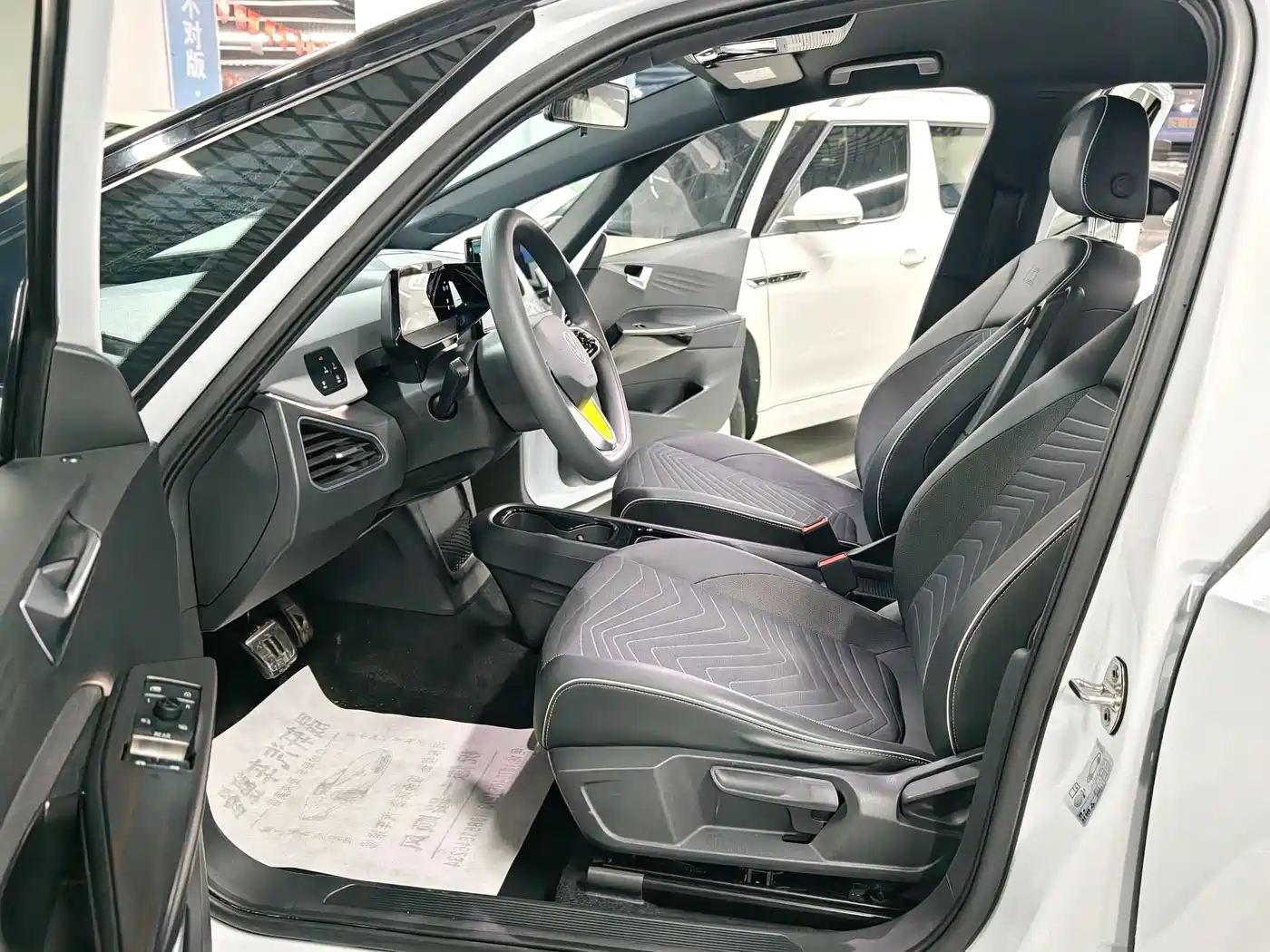 Volkswagen ID.3 2023 Pure Smart Edition фото 5