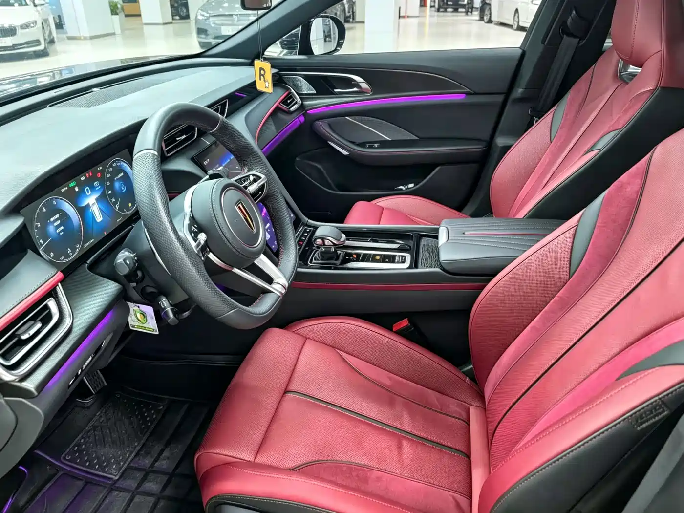 Hongqi H6 2024 Model 2.0T Fashion Edition фото 8