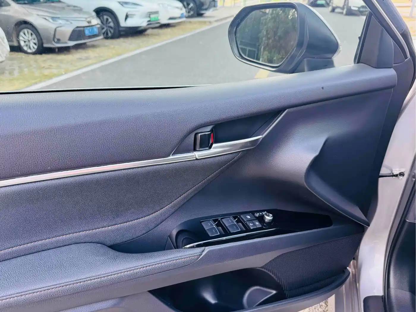 Toyota Camry 2021 2.0G Luxury Edition фото 5
