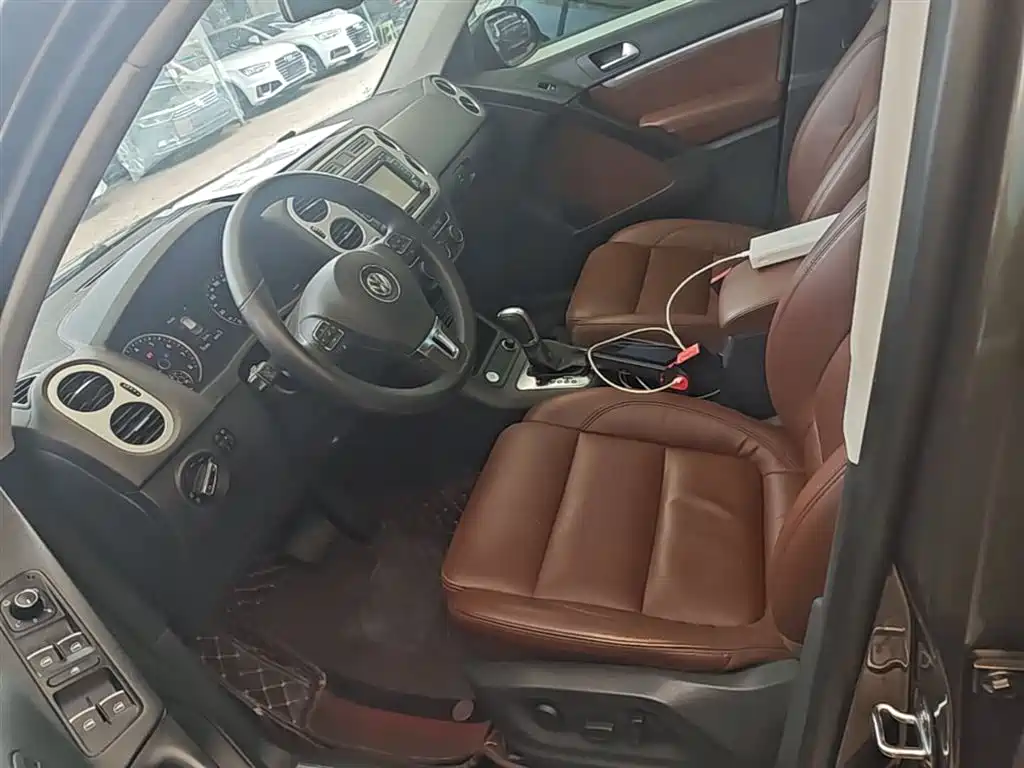 Volkswagen Tiguan 2015 1.8TSI Automatic 2WD Highline фото 15