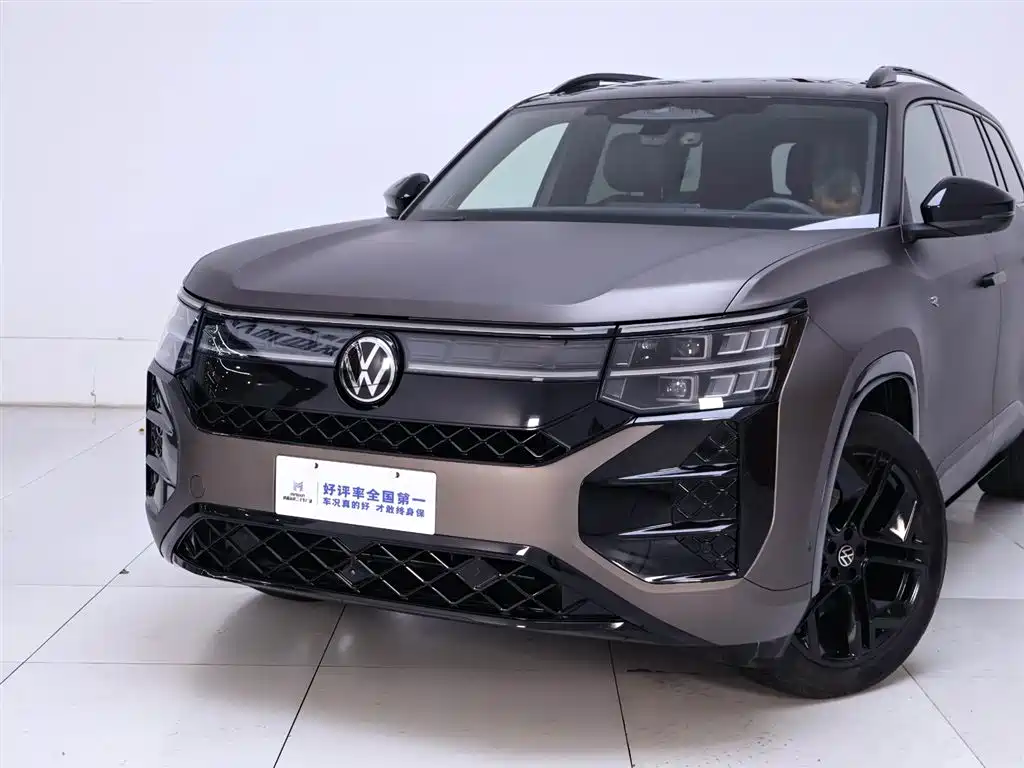 Volkswagen Teramont 2025 Teramont Pro 450TSI 4WD Summit Edition фото 3