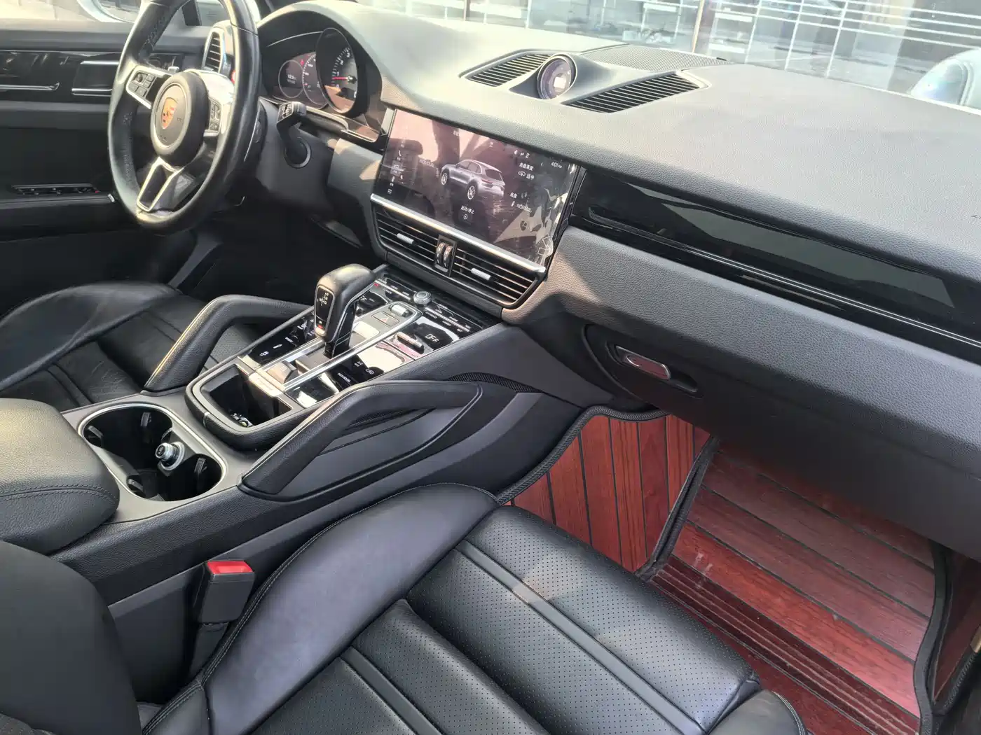 Porsche Cayenne 2018 Cayenne 3.0T фото 2