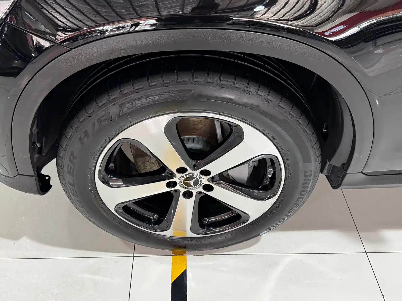 Mercedes-Benz GLC 2022 Model GLC 260 L 4MATIC Dynamic Edition фото 4
