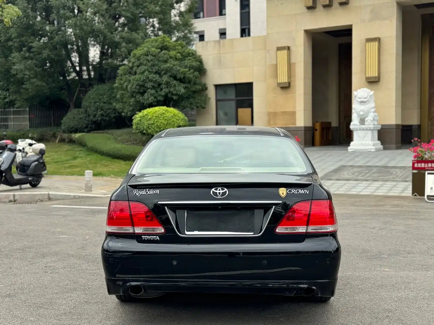 Photo 14 - Toyota Crown