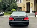 صورة 14 - Toyota Crown