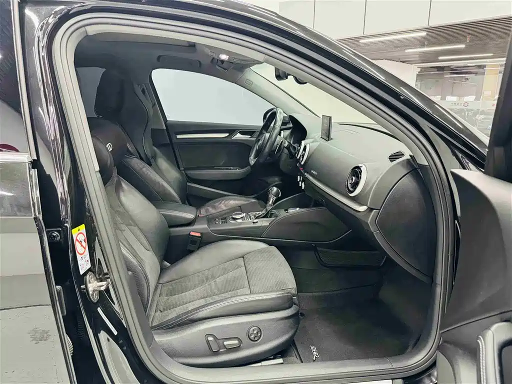 Audi S3 2017 S3 2.0T Limousine фото 25