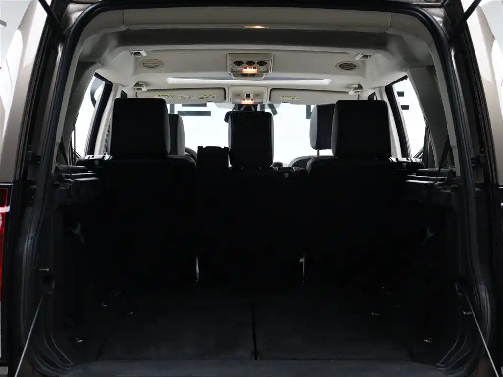 Land Rover Discovery 2011 3.0 SDV6 HSE Diesel фото 11