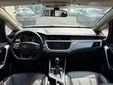 Фото 8 - Geely Vision X3