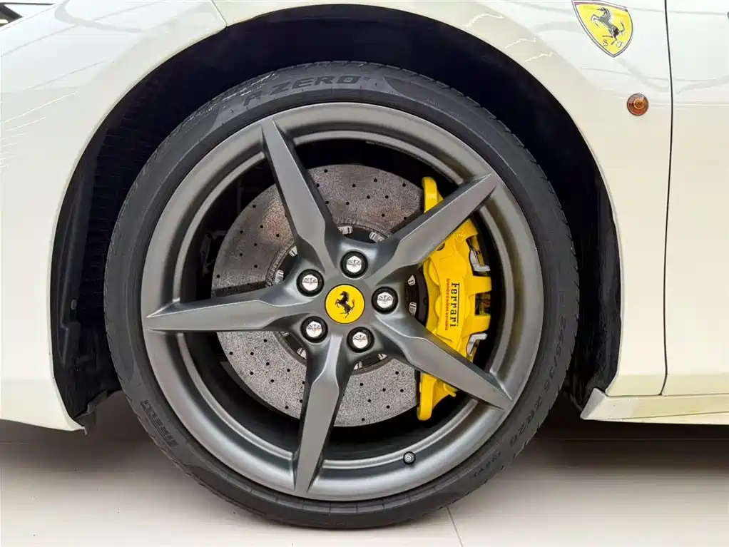 Ferrari 488 2015 488 GTB фото 12