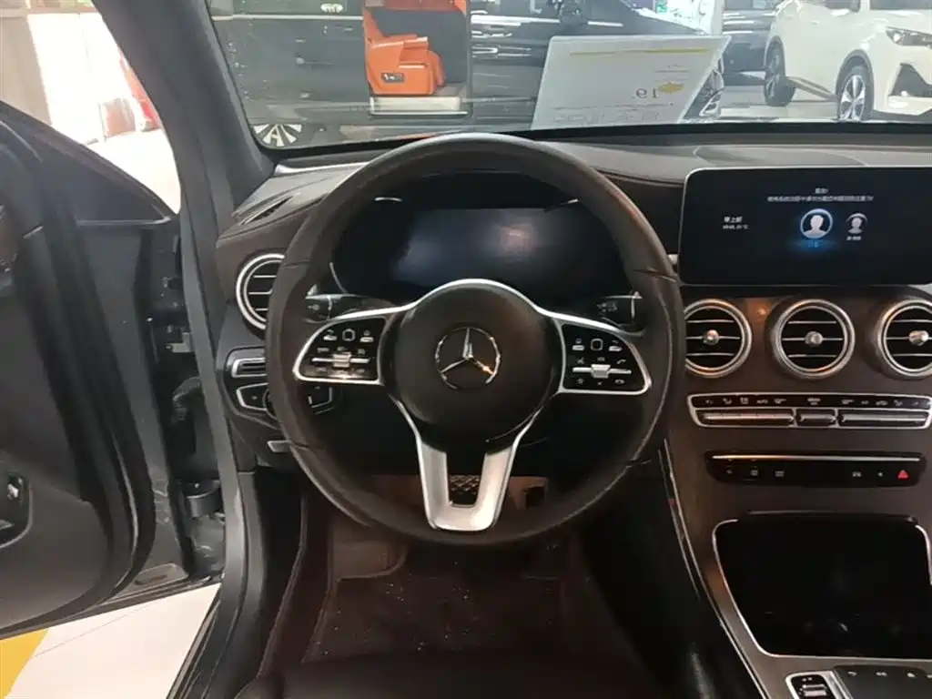 Mercedes-Benz GLC 2020 Facelift GLC 260 L 4MATIC Dynamic фото 11