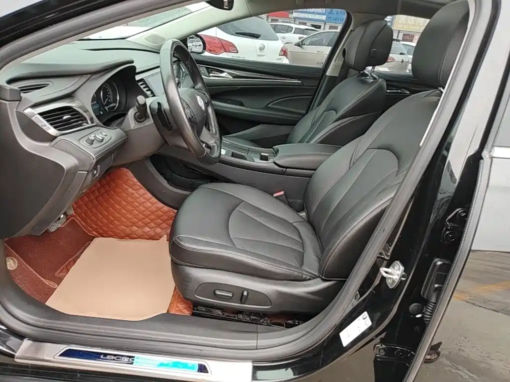 Фото 11 - Buick LaCrosse