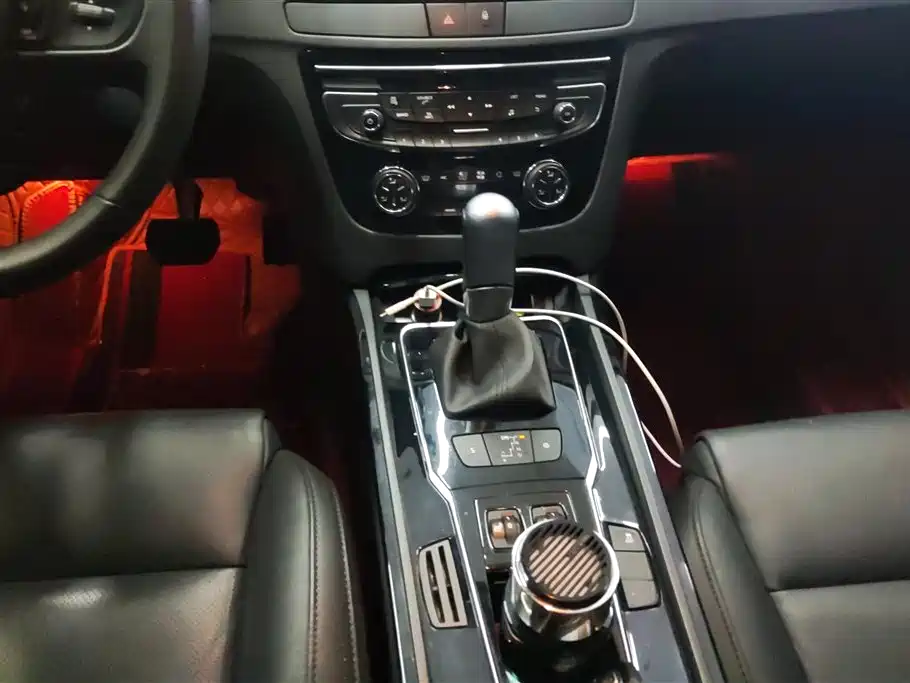 Peugeot 508 2015 1.6THP Auto Excellence Edition фото 16