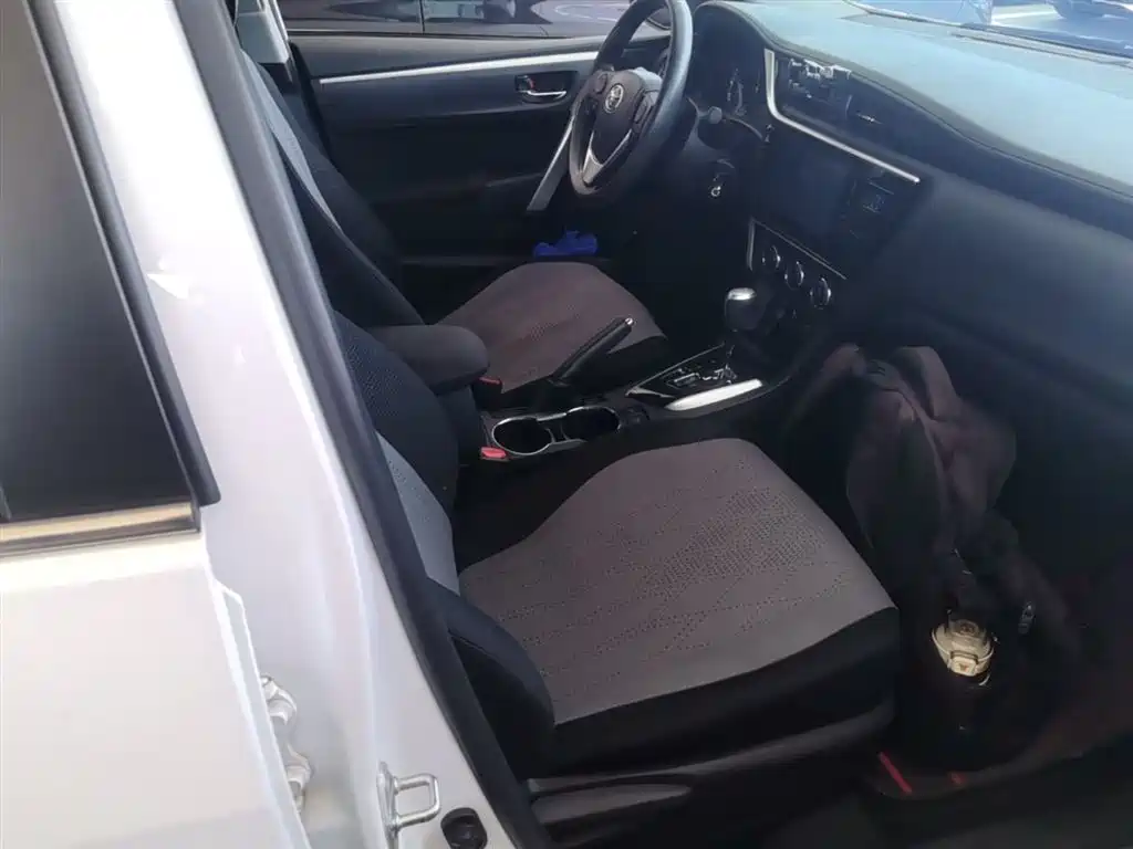 Toyota Corolla 2017 Facelift 1.2T S-CVT GL-i фото 25