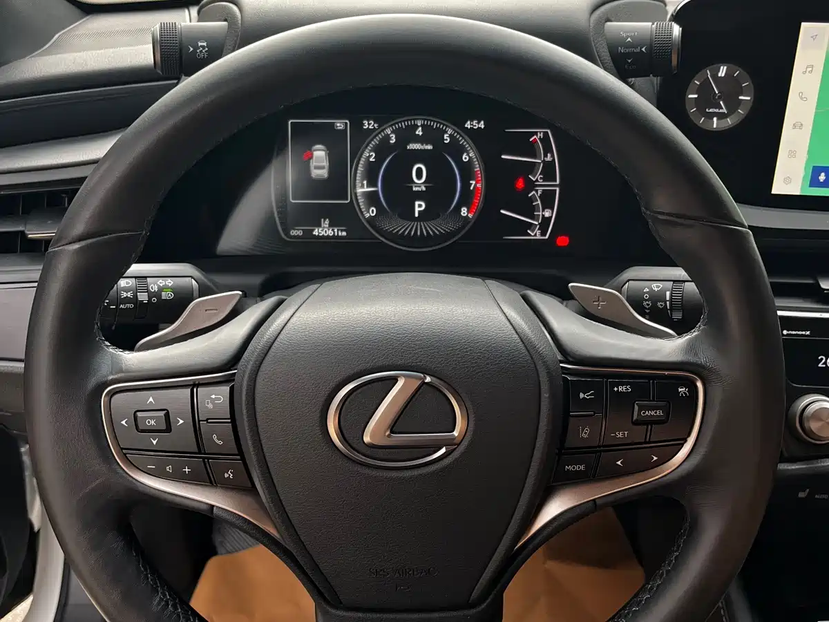 Lexus ES 2022 200 Excellence Edition фото 20