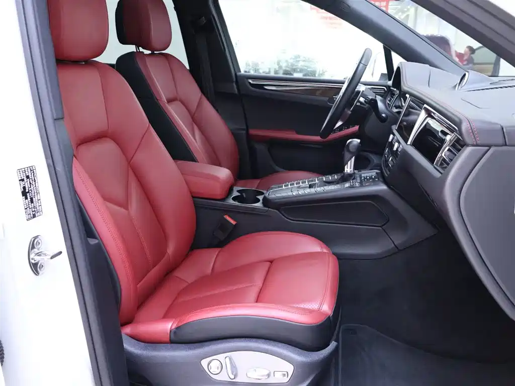 Porsche Macan 2020 Macan S 3.0T фото 22