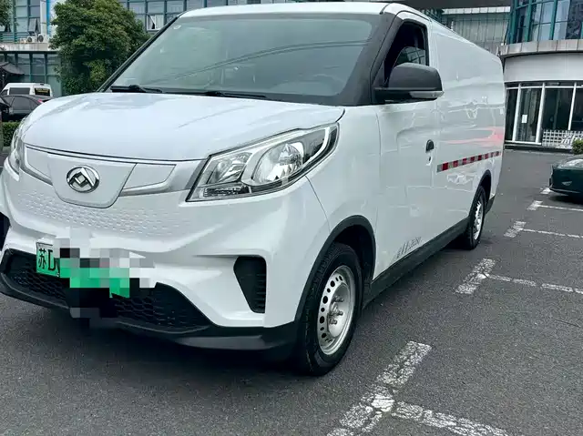 SAIC Maxus EV30 2023 Pure Electric Intelligent Logistics Expert Long Wheelbase Gotion